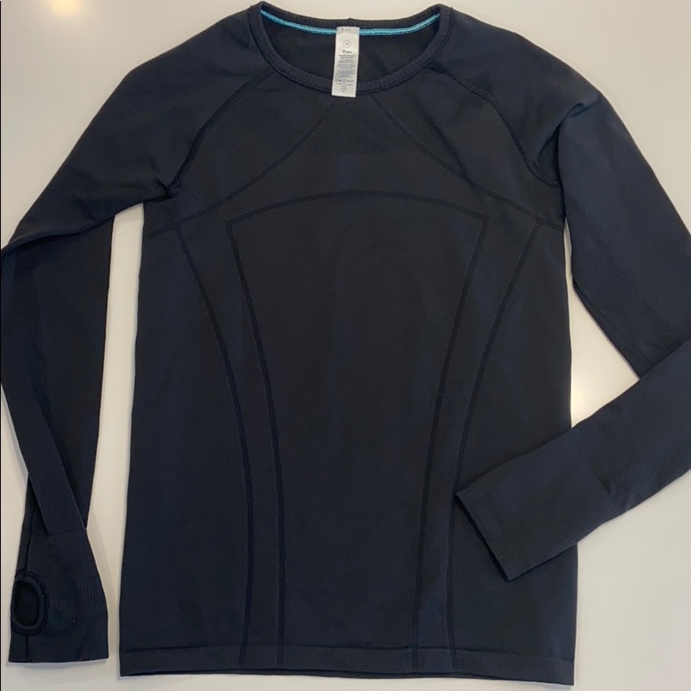 Ivivva fly tech top